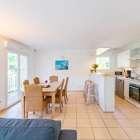 Villa For 6 People With Swimming Pool Lacanau