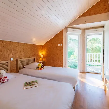 Villa For 6 People With Swimming Pool Lacanau