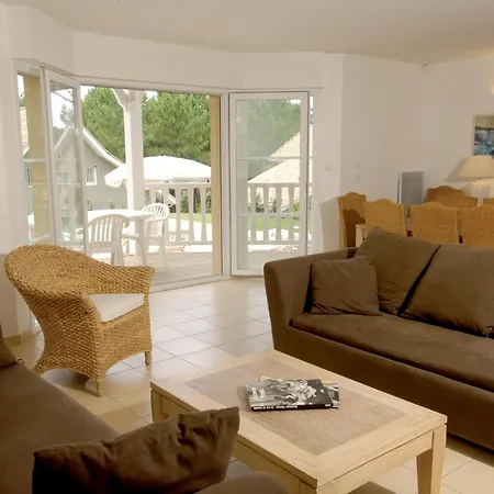 For 6 People With Swimming Pool Villa